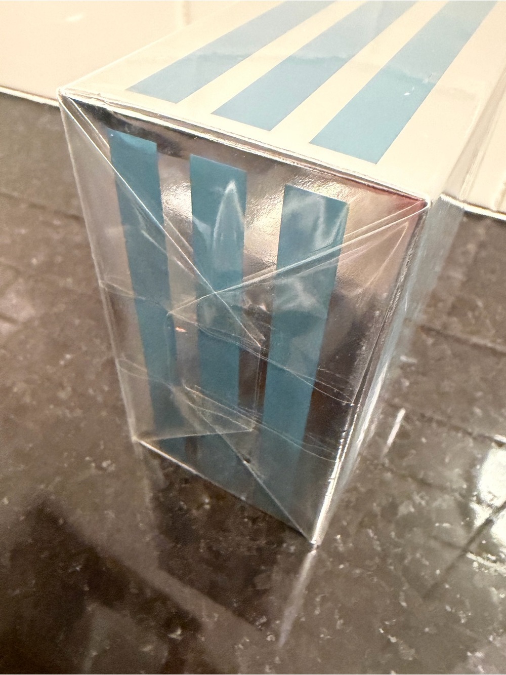 Tommy Bahama - St. Barts Seascape Cologne spray for Men (3.4oz) - New/Sealed - Picture 9 of 16